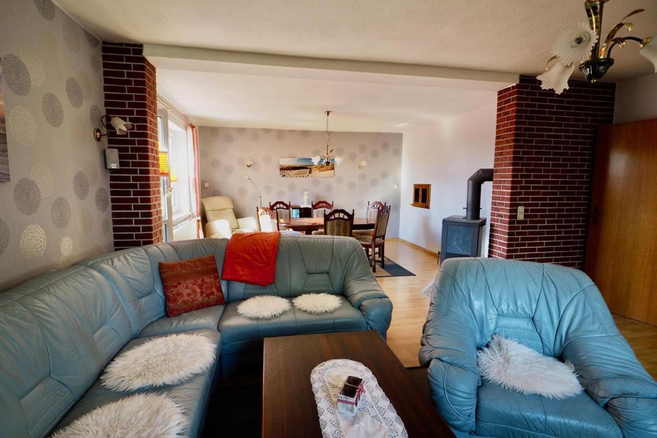Ferienhaus Neumann - Ein Ganzes Haus Fuer Ihren Urlaub! Hessenburg Exterior foto